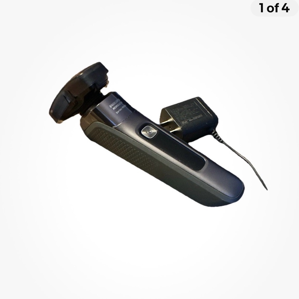 Premium Black Electric Shaver with Charger